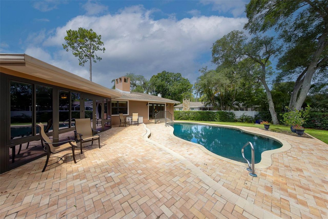 2943 Whisper Lane N, Clearwater, FL 33762 Photo