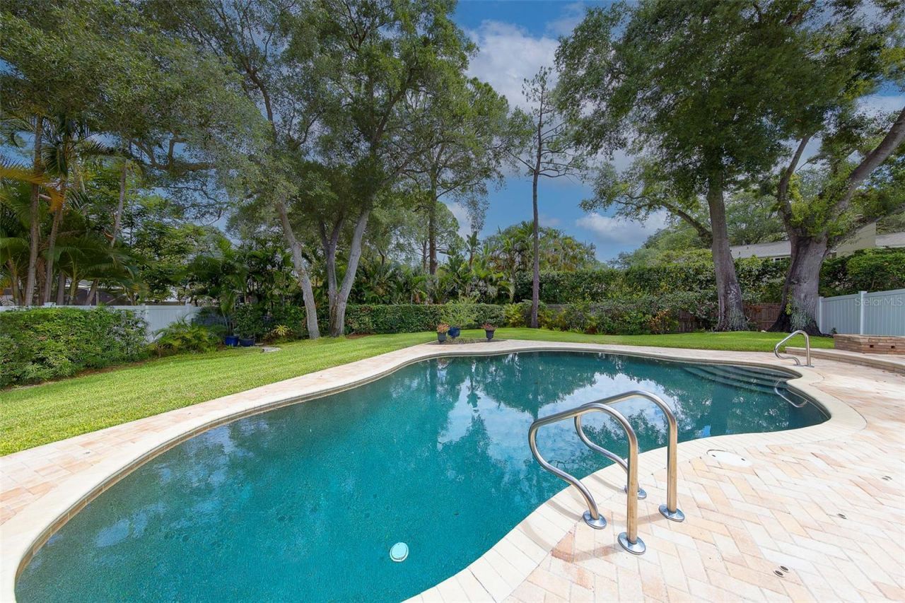 2943 Whisper Lane N, Clearwater, FL 33762 Photo