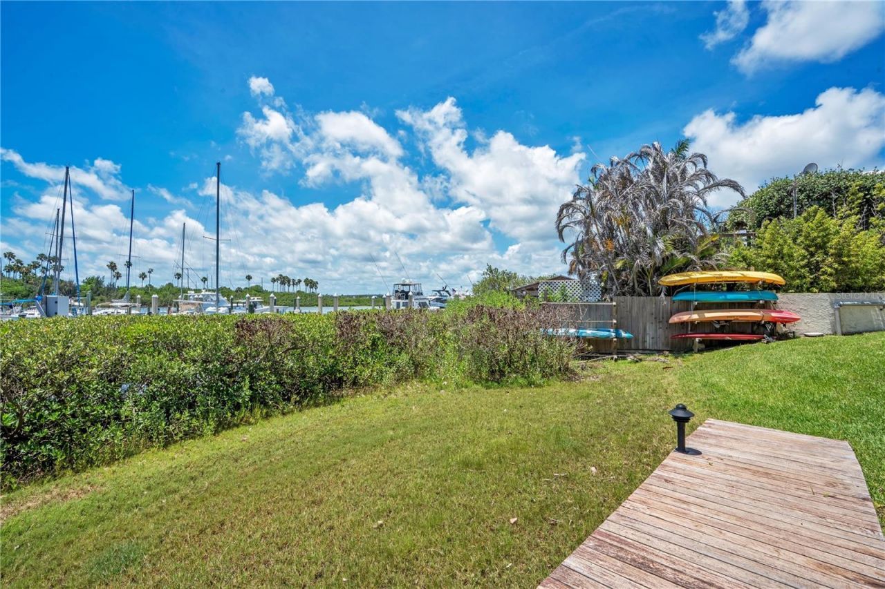 150 Marina Bay Drive, New Smyrna Beach, FL 32169 Photo