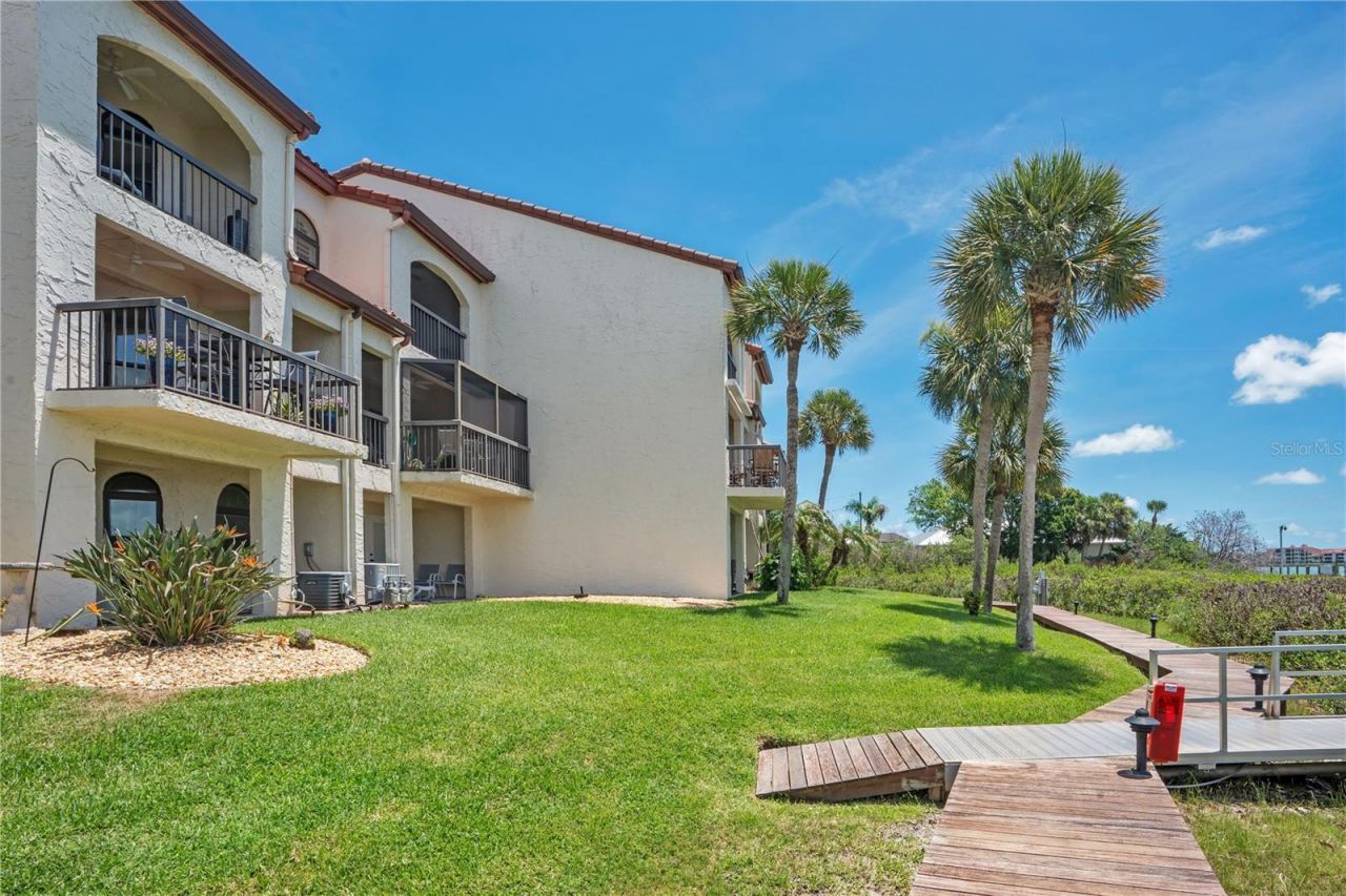 150 Marina Bay Drive, New Smyrna Beach, FL 32169 Photo