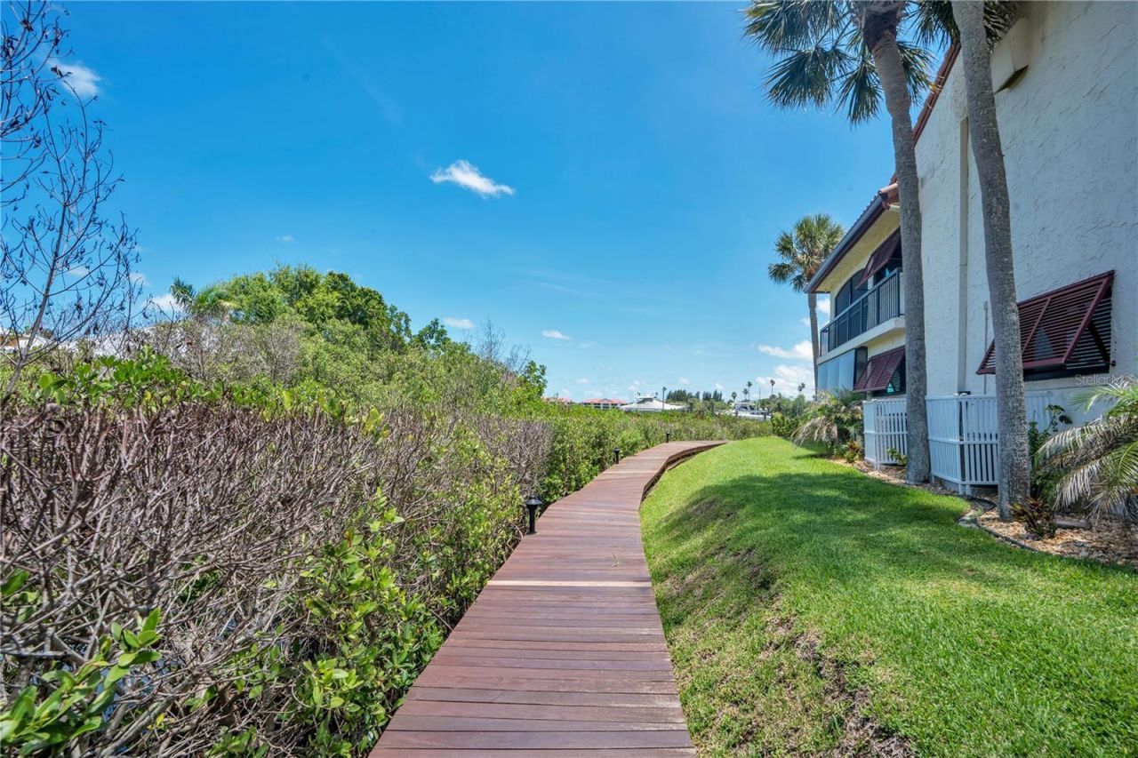 150 Marina Bay Drive, New Smyrna Beach, FL 32169 Photo