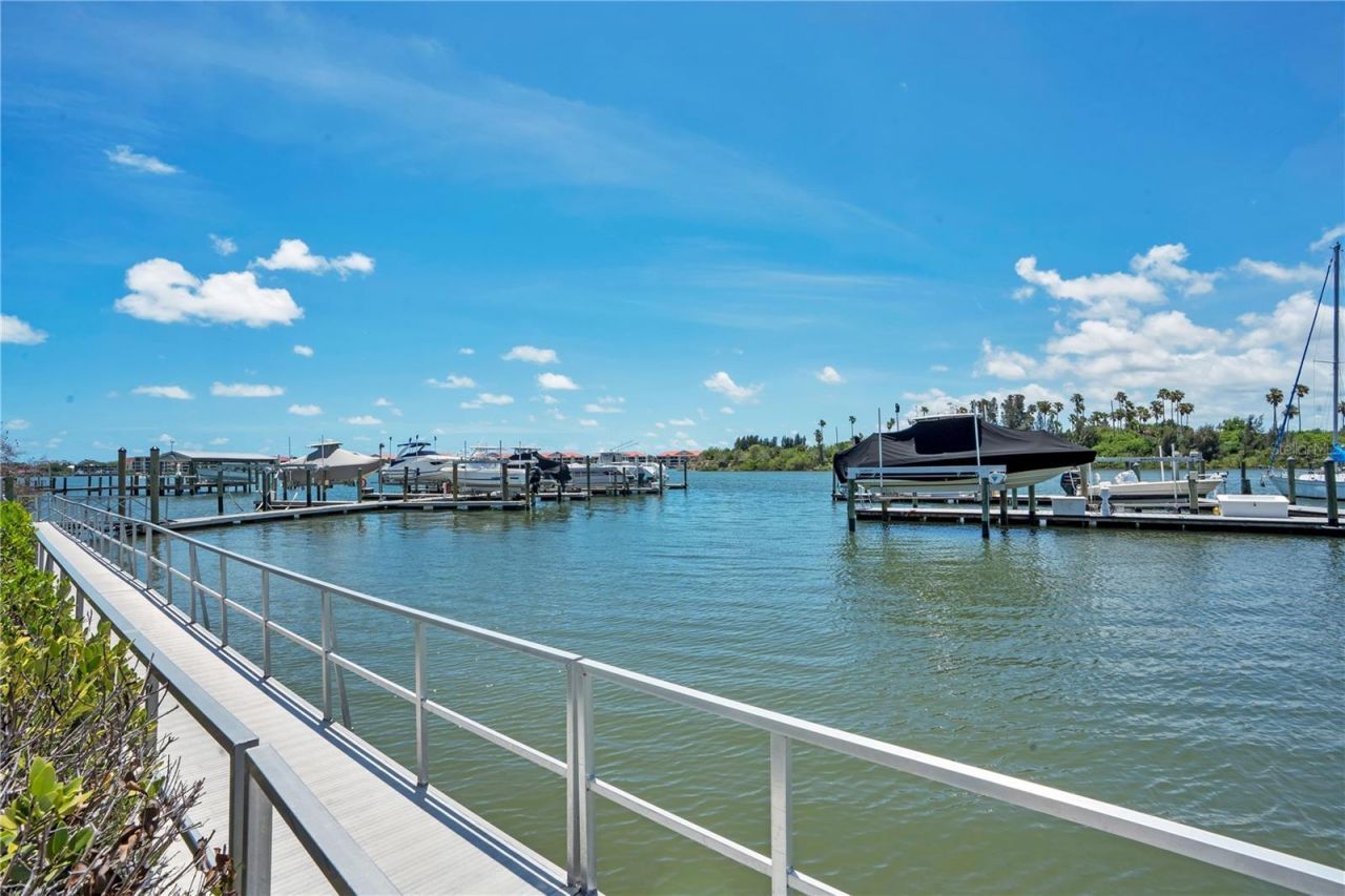 150 Marina Bay Drive, New Smyrna Beach, FL 32169 Photo