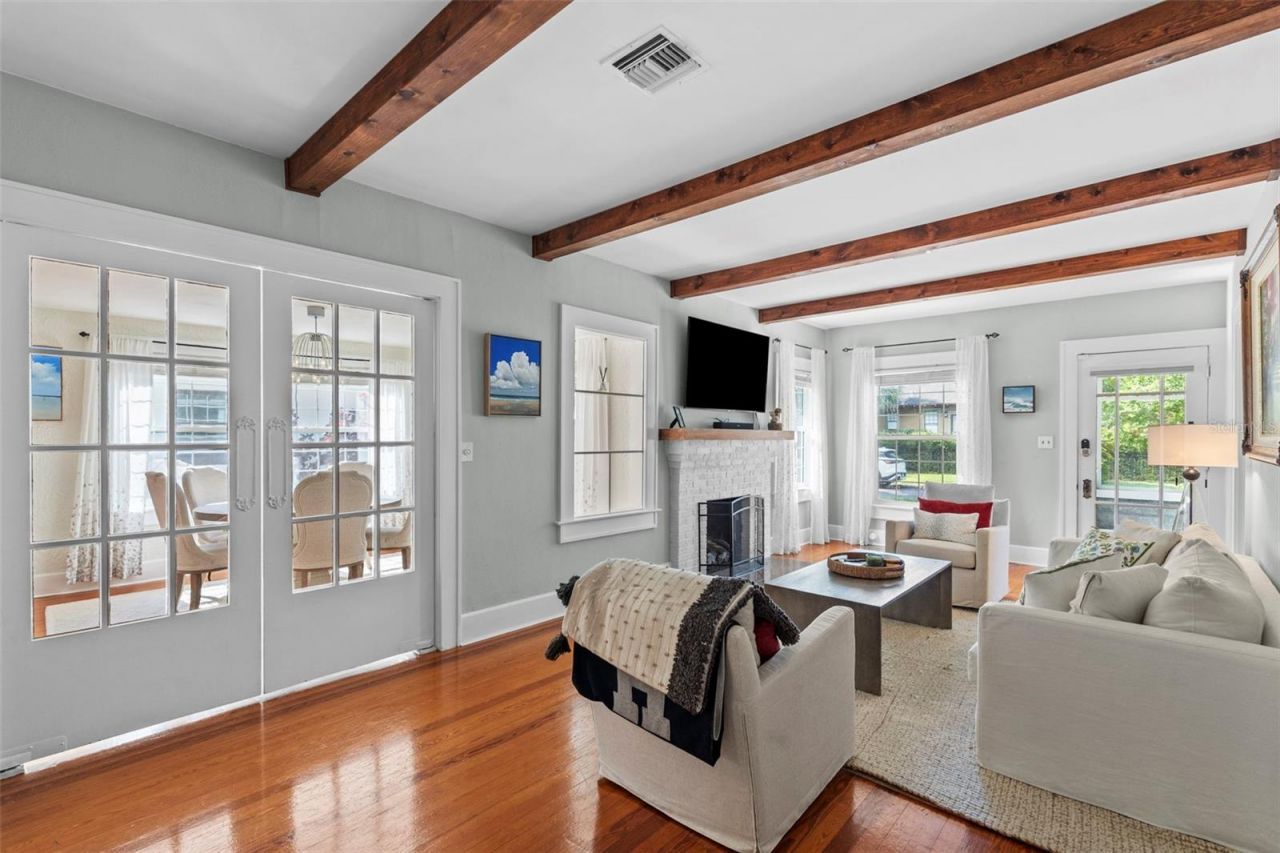 205 12th Avenue N, Saint Petersburg, FL 33701 Photo