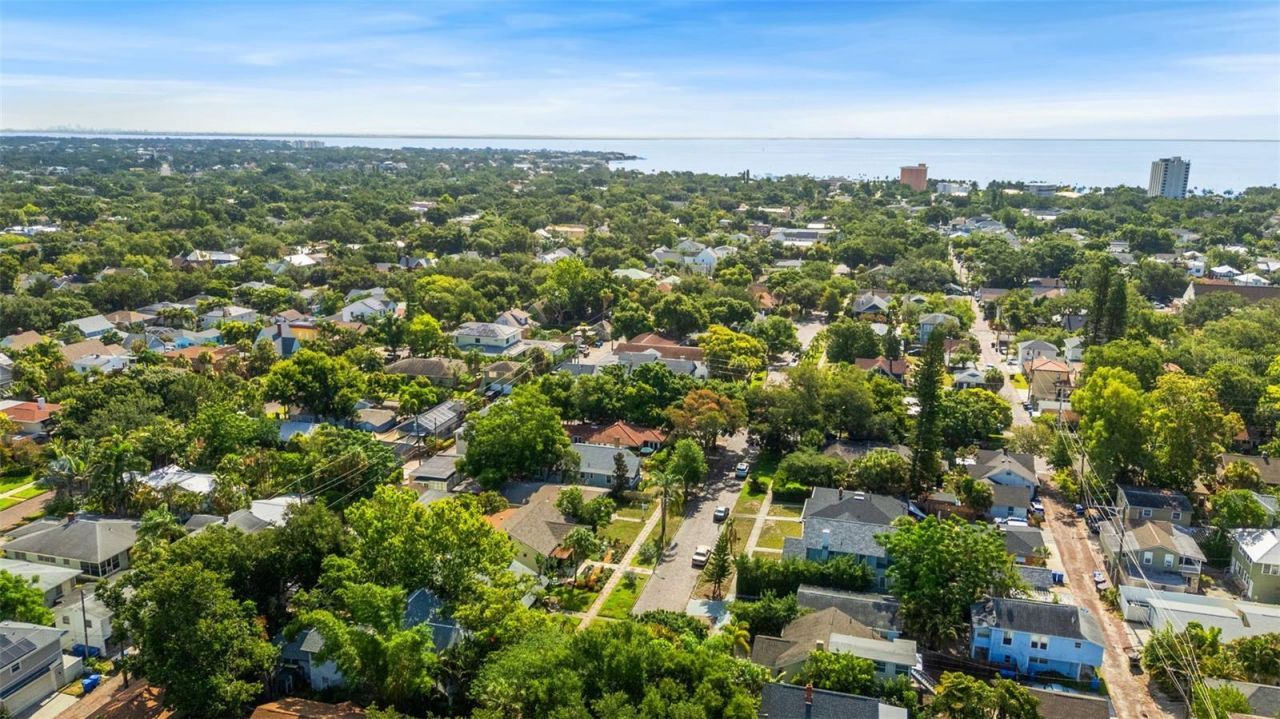 205 12th Avenue N, Saint Petersburg, FL 33701 Photo