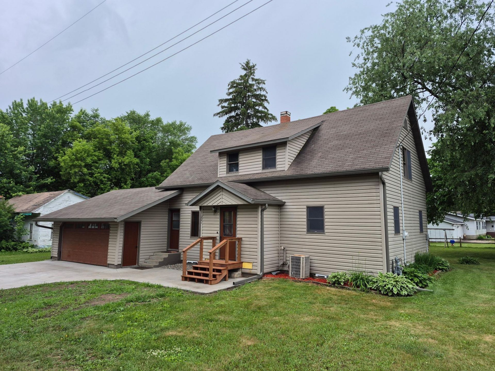 221 Sprague Avenue N, Prairie Farm, WI 54762