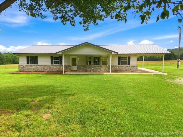 465602 E 850 Road , Stilwell, OK 74960