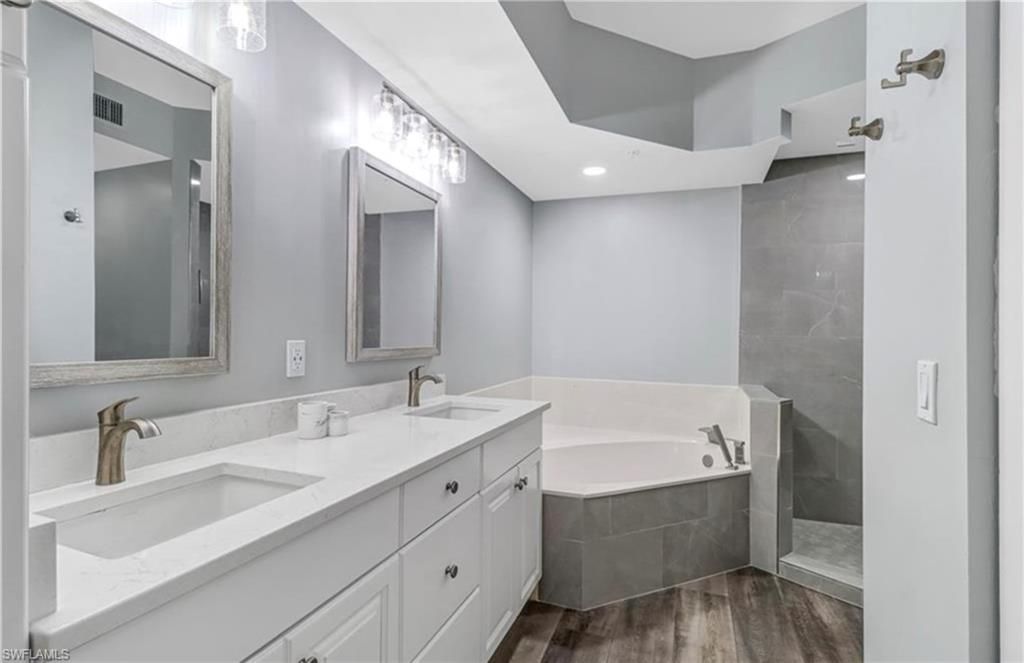 410 Bayfront Pl, Unit 2307, Naples, FL 34102 Photo