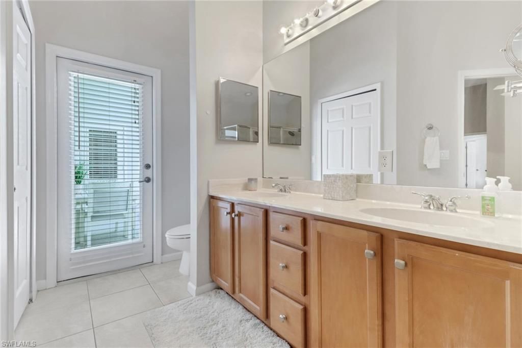 6773 Southern Oak Ct, Naples, FL 34109 Photo
