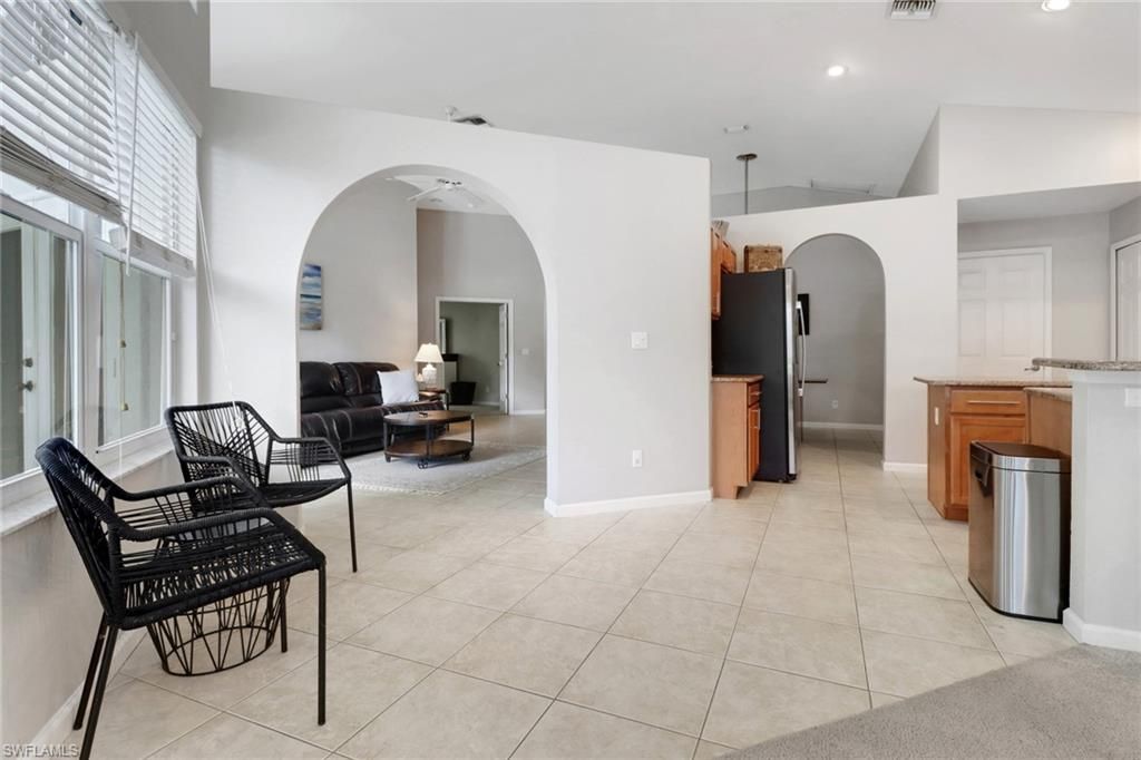6773 Southern Oak Ct, Naples, FL 34109 Photo