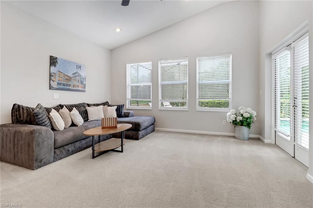 6773 Southern Oak Ct, Naples, FL 34109 Photo
