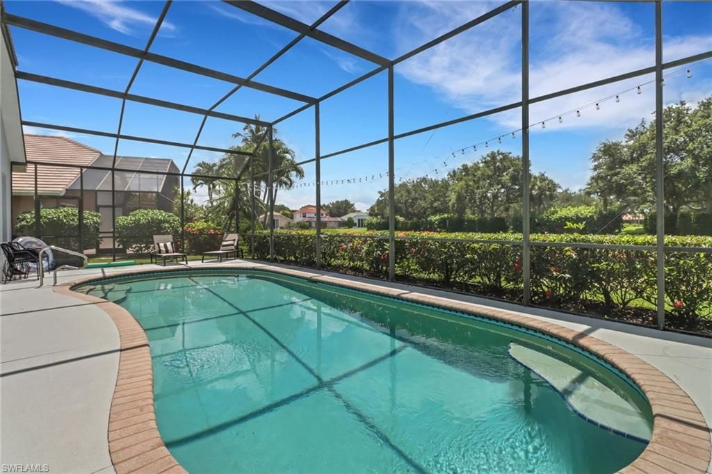 6773 Southern Oak Ct, Naples, FL 34109 Photo