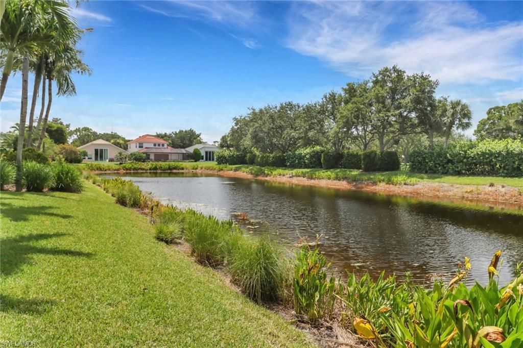 6773 Southern Oak Ct, Naples, FL 34109 Photo