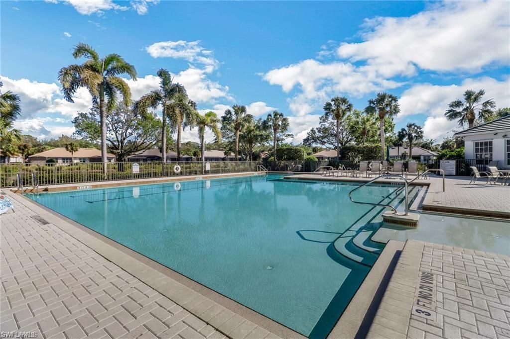 6773 Southern Oak Ct, Naples, FL 34109 Photo