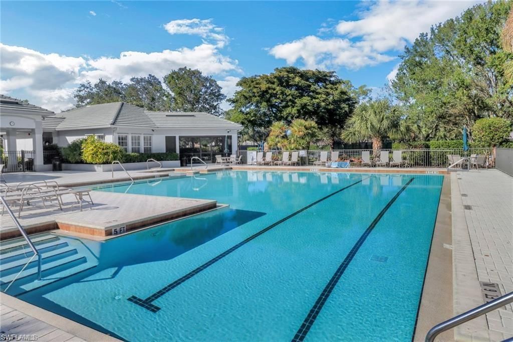 6773 Southern Oak Ct, Naples, FL 34109 Photo