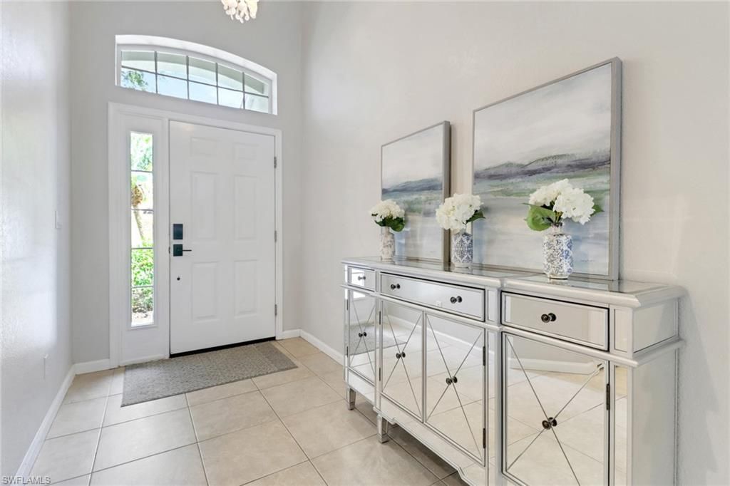 6773 Southern Oak Ct, Naples, FL 34109 Photo