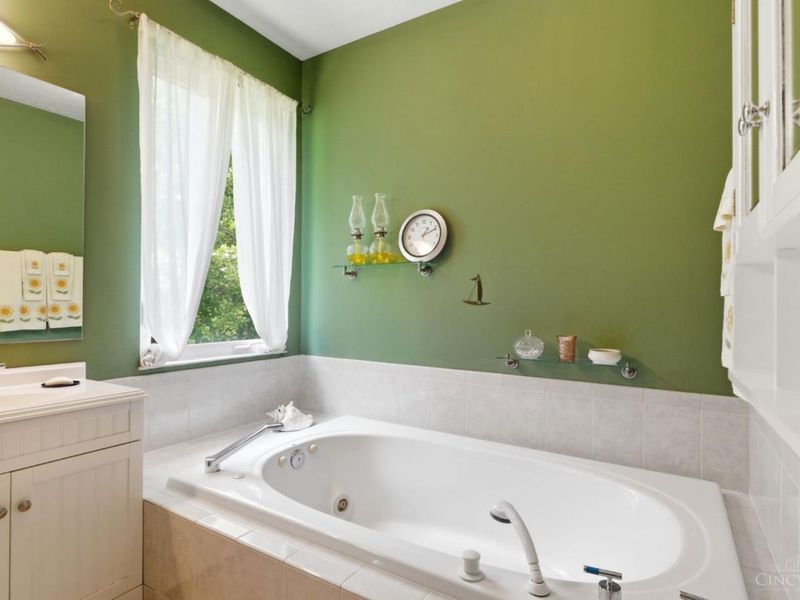 12196 Kilbride Drive, Cincinnati, OH 45251 Photo 22