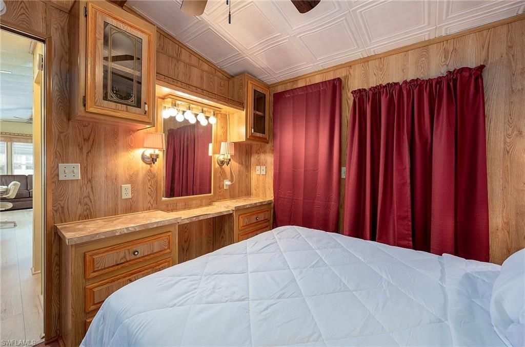 271 Caravan Cir, North Fort Myers, FL 33903 Photo