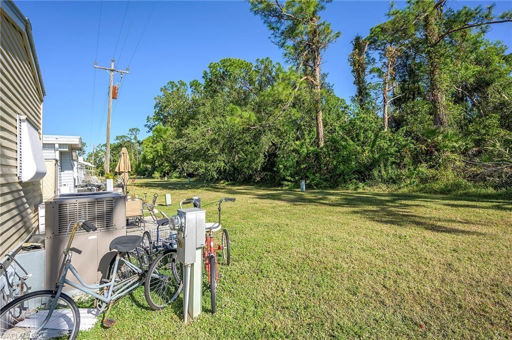 271 Caravan Cir, North Fort Myers, FL 33903 Photo