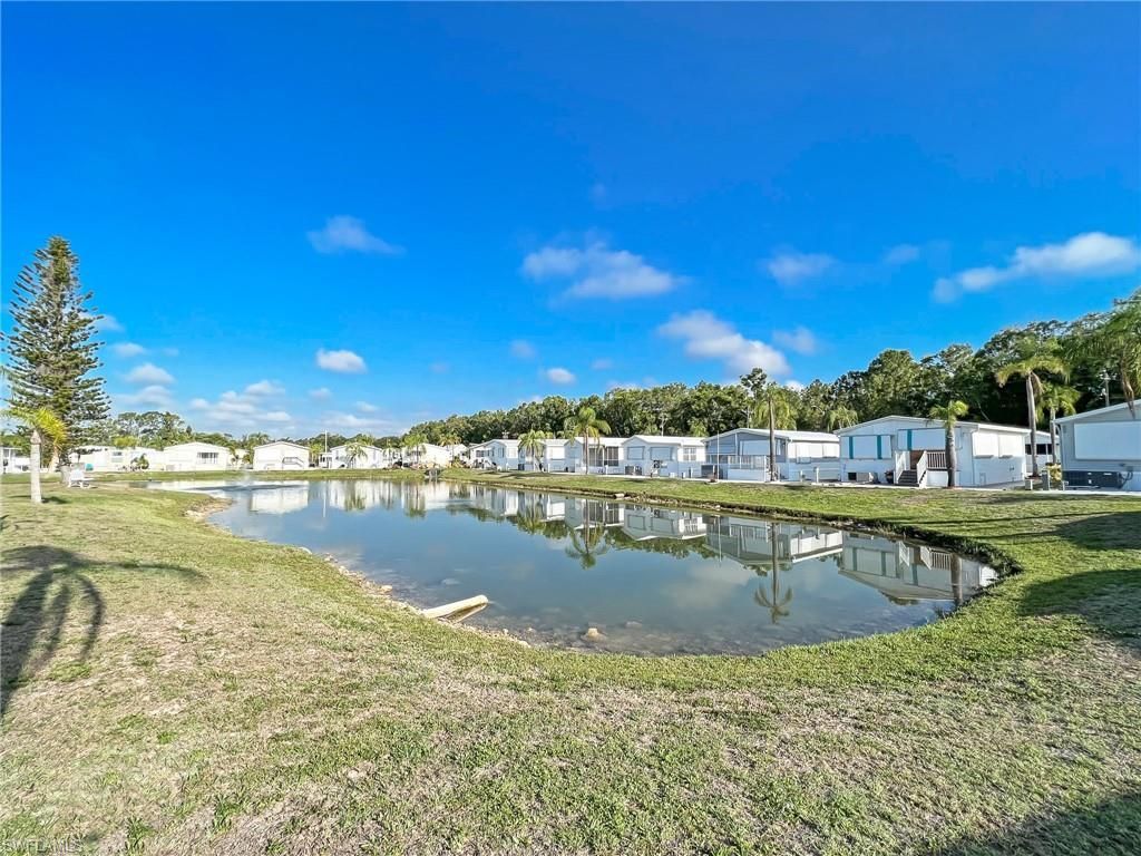 271 Caravan Cir, North Fort Myers, FL 33903 Photo