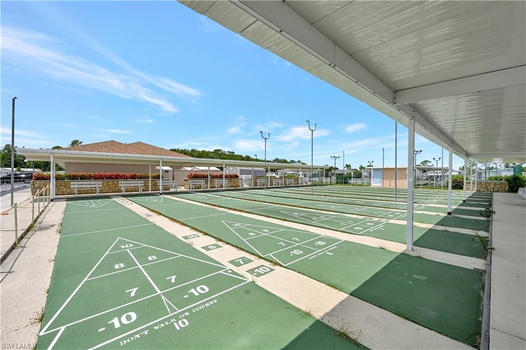271 Caravan Cir, North Fort Myers, FL 33903 Photo