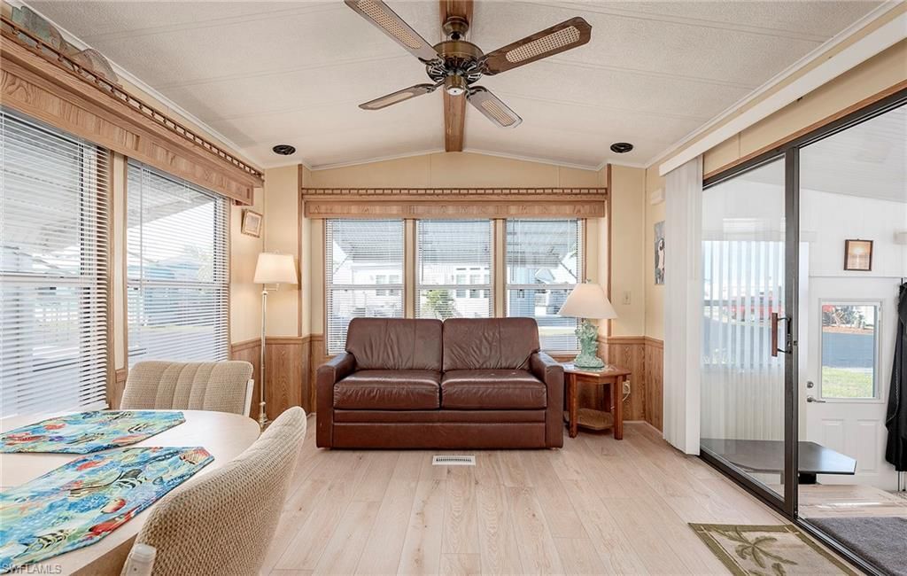271 Caravan Cir, North Fort Myers, FL 33903 Photo