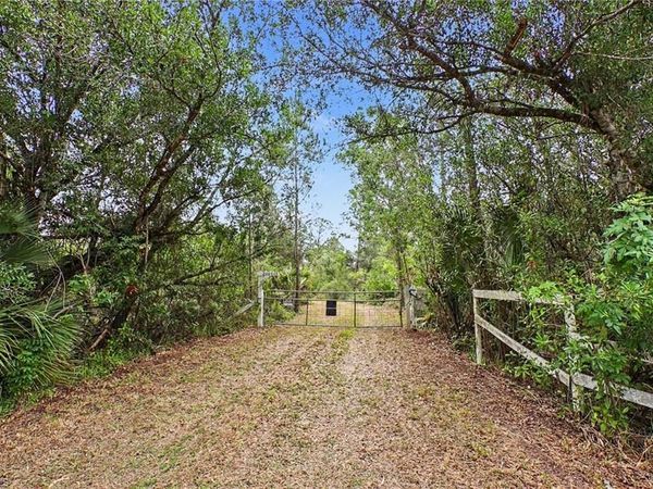 20800 Williams DR, NORTH FORT MYERS, FL 33917