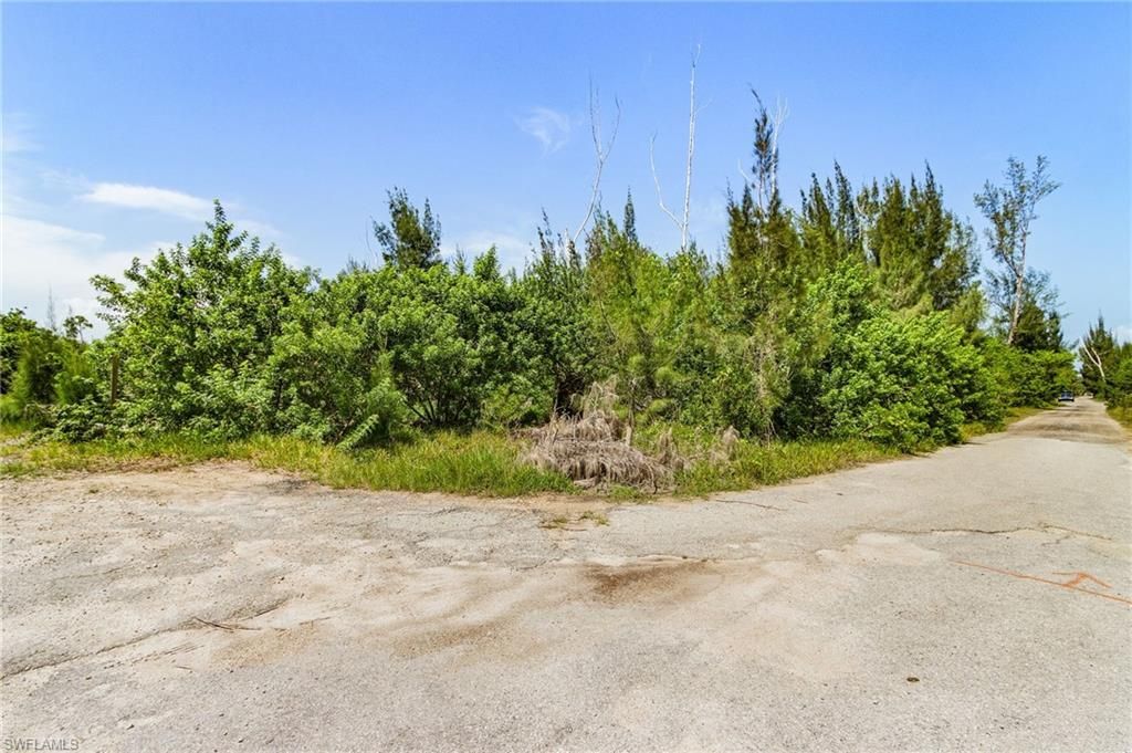 4235 Berkshire Rd, Saint James City, FL 33956 Photo