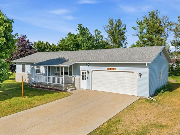 2103 Hickorywood Drive, Gaylord, MI 49735