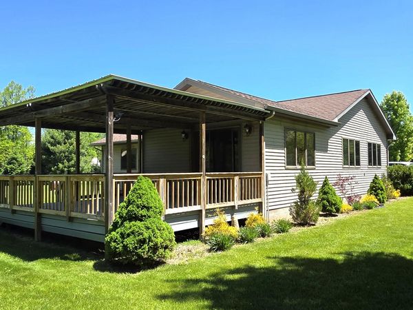 10911 Maple Ridge Drive, Onaway, MI 49765