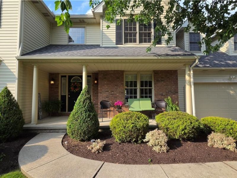 19694 Summer Place Drive, Strongsville, OH 44136 Photo 3