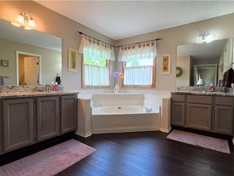 19694 Summer Place Drive, Strongsville, OH 44136 Photo 32