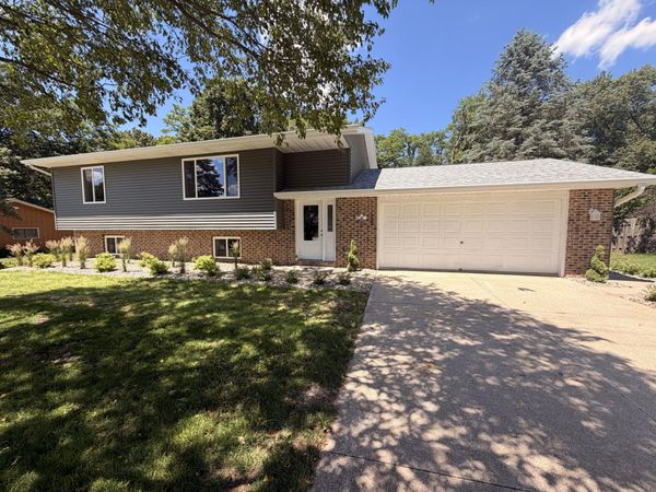 5939 W Van Gogh Trail, La Porte, IN 46350