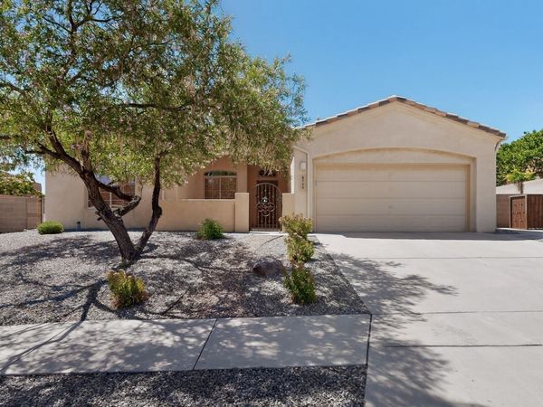 8700 Desert Rain Road NW, Albuquerque, NM 87120