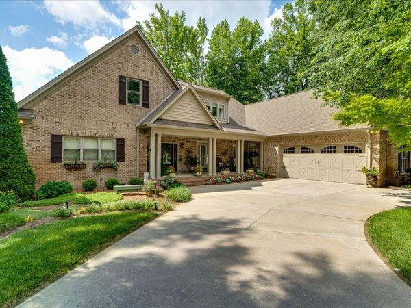 1103 Bunker Ridge Trail, Soddy Daisy, TN 37379