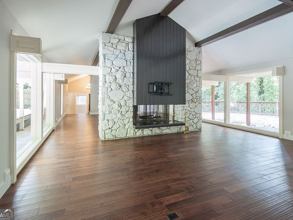 5270 Riverview Road, Atlanta, GA 30327