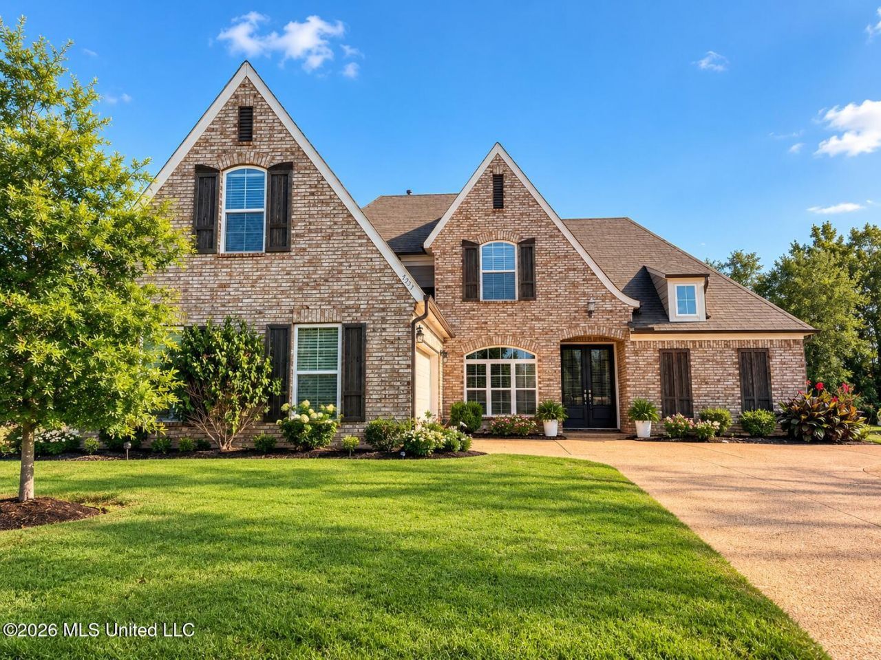 7337 E Hawks Crossing Drive Olive Branch, MS 38654
