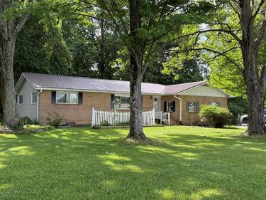 1675 St Route 61, Galion, OH 44833