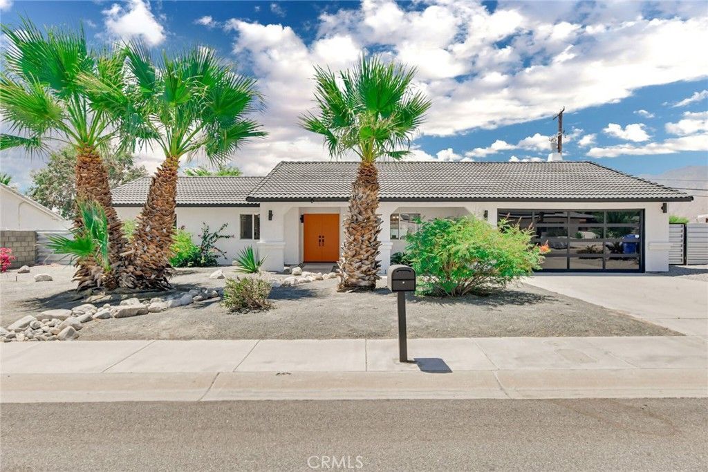 3015 E San Juan , Palm Springs, CA 92262 Main Photo
