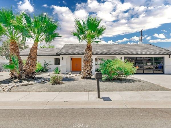 3015 E San Juan , Palm Springs, CA 92262