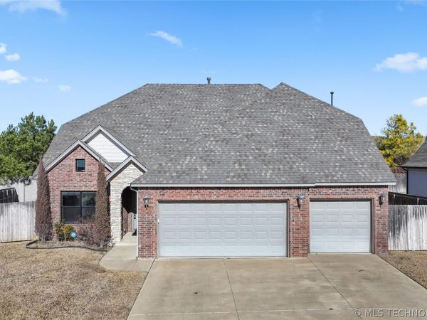 1229 W 86th Place S, Tulsa, OK 74132