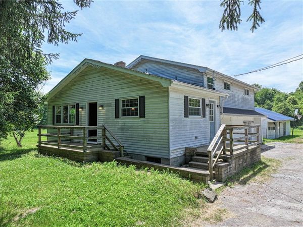 324 Winter Rd , New Castle, PA 16101