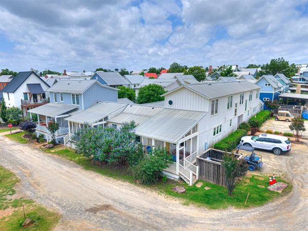 29 Boardwalk Street, Unit D, Carlton Landing, OK 74432