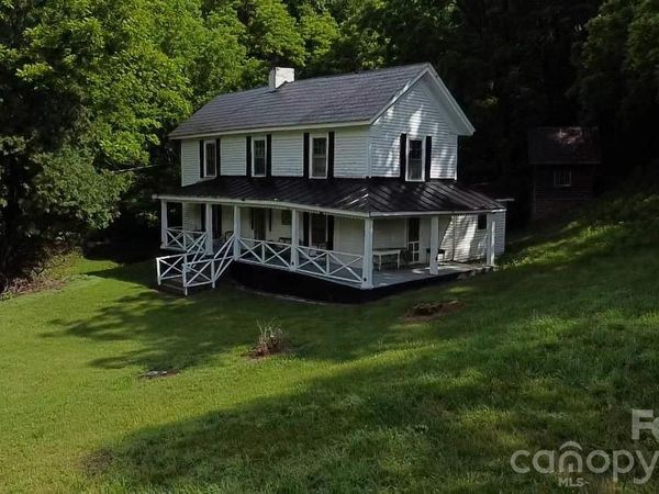 1327 NC 80 Highway , Bakersville, NC 28705