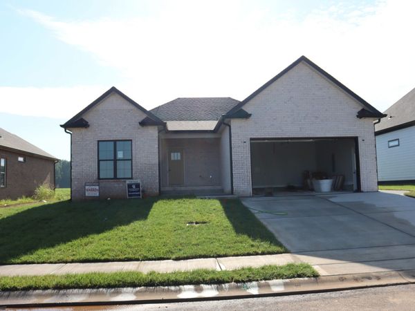 221 Harvest Moon Dr, Clarksville, TN 37043