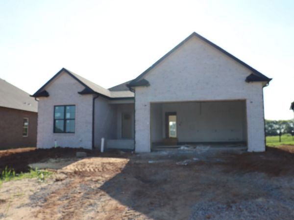 221 Harvest Moon Dr, Clarksville, TN 37043