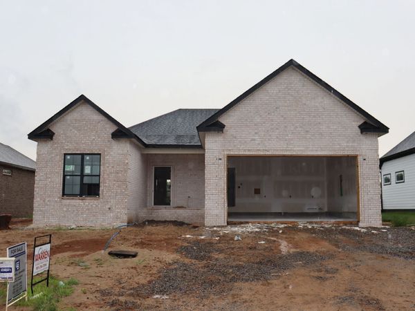 221 Harvest Moon Dr, Clarksville, TN 37043
