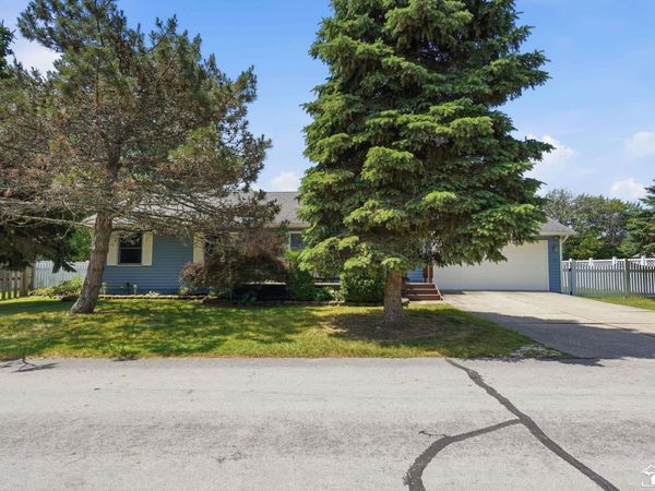 3484 Lakeshore Drive, Monroe, MI 48162