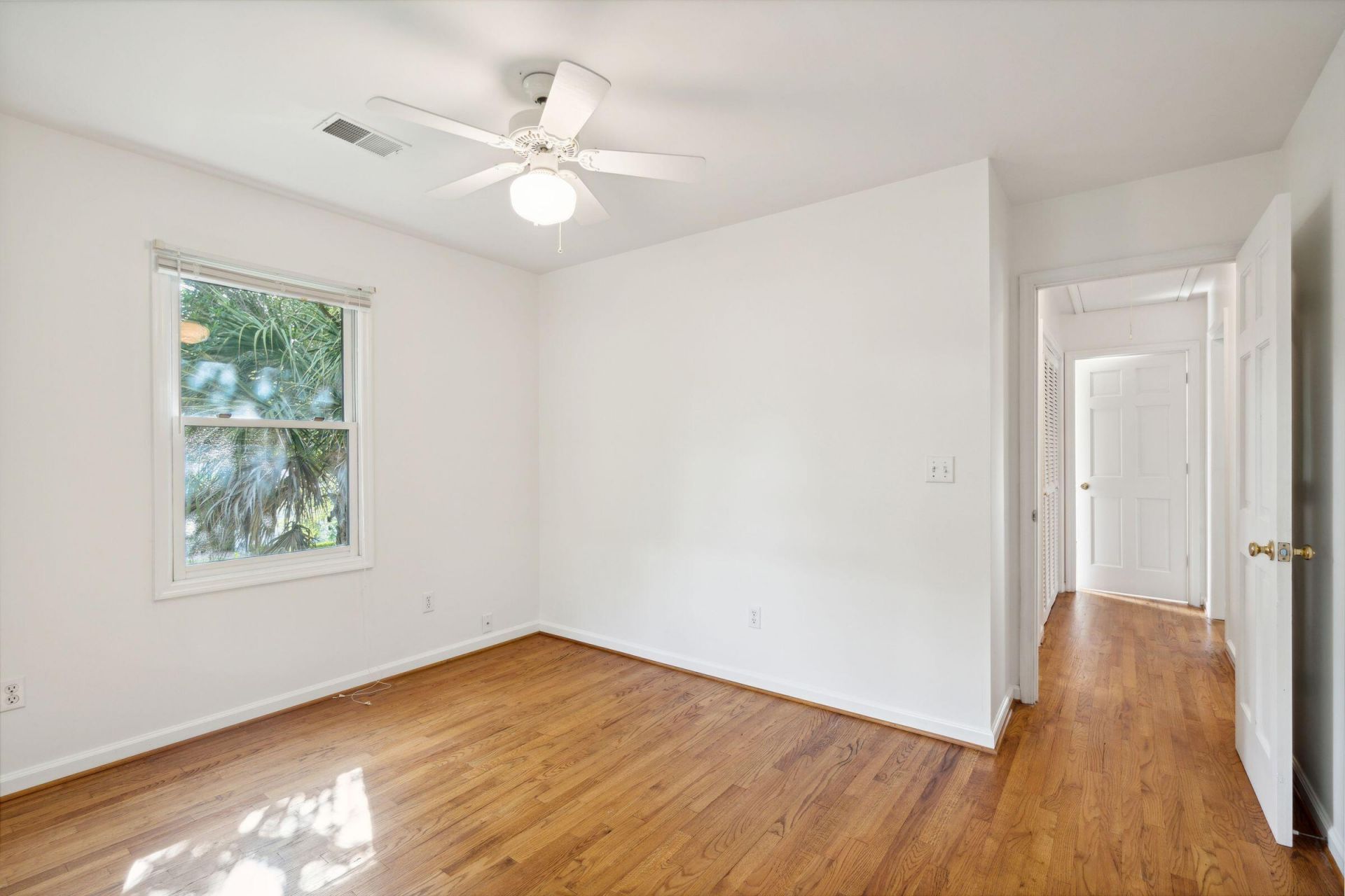 2250 Atlantic Avenue Photo 22