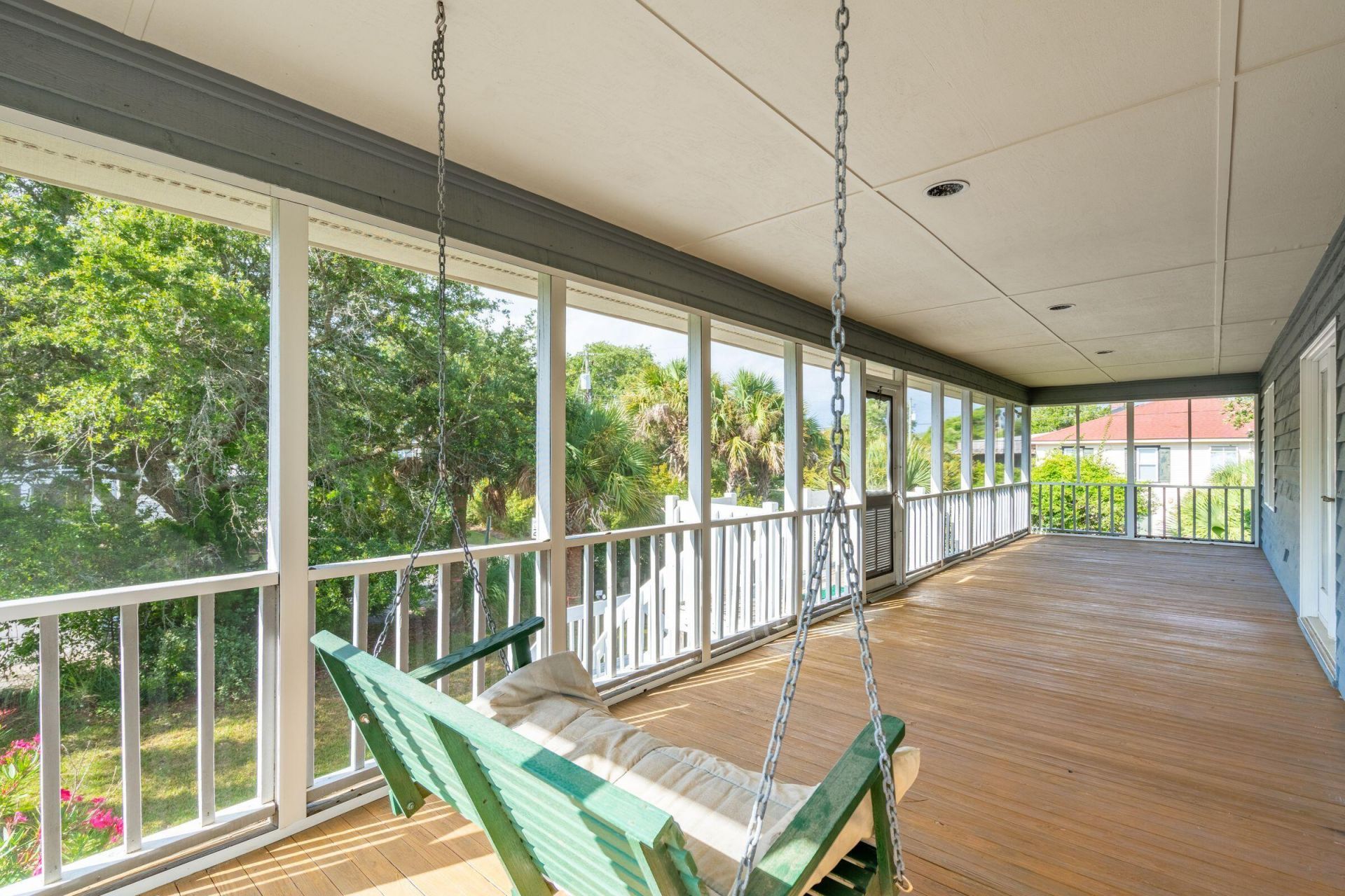 2250 Atlantic Avenue Photo 4