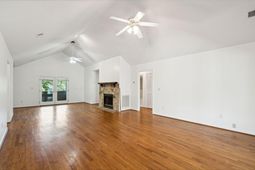 2250 Atlantic Avenue photo 4